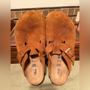 Birkenstock clogs. Suede leather Mink. Size US 5-5.5 or EU 36 regular/wide